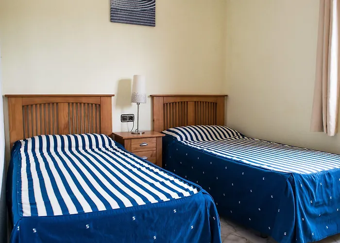 Albergue International Surf Camp Only Surf *