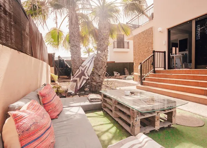 International Surf Camp Only Surf بيت شباب