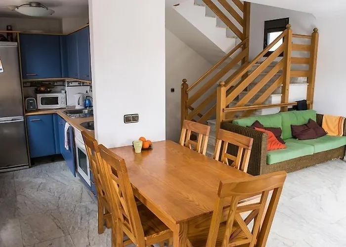 International Surf Camp Only Surf * كوراليهو