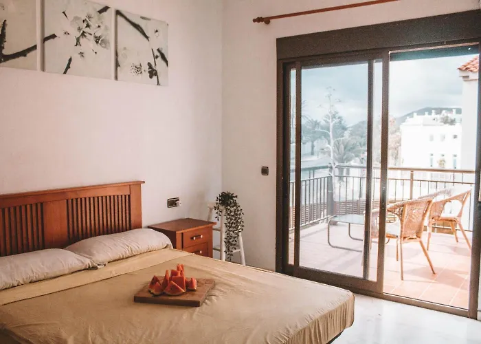 International Surf Camp Only Surf كوراليهو