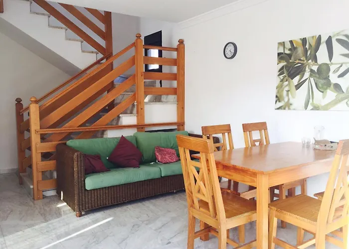 International Surf Camp Only Surf كوراليهو