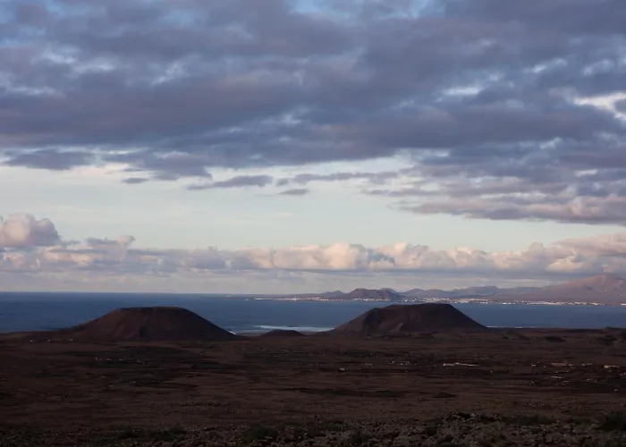 بيت شباب International Surf Camp Only Surf