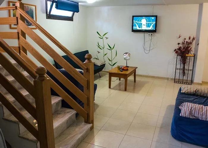 International Surf Camp Only Surf بيت شباب